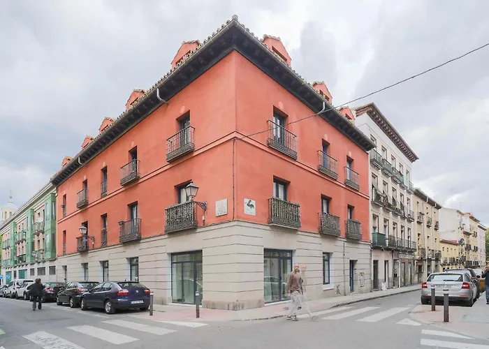 Housing Plaza Mayor By Sharingco